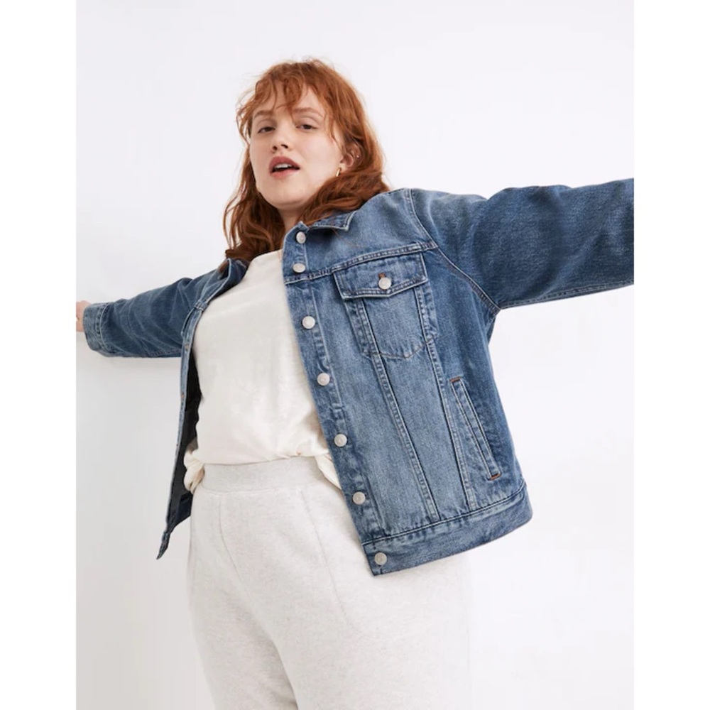 Madewell The Plus Jean Jacket in Medford Wash - Size 1X